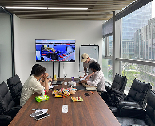 Bendmax sales engineer discussing customer solutions-1